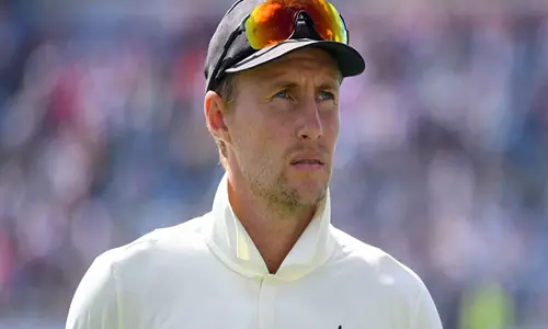 Joe Root ने टेस्ट क्रिकेट में एक अनोखा रिकॉर्ड बनाने के लिए सचिन तेंदुलकर को पीछे छोड़ा Joe Root ने टेस्ट क्रिकेट में एक अनोखा रिकॉर्ड बनाने के लिए सचिन तेंदुलकर को पीछे छोड़ा