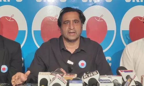 Sajad Lone: सीएम ने भाजपा के सामने आत्मसमर्पण कर दिया