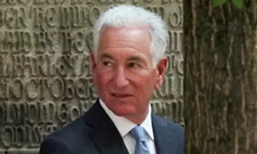 Trump ने दामाद के पिता को फ्रांस में राजदूत नियुक्त किया
