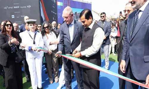 केंद्रीय मंत्री Sonowal ने इटली के उद्यम मंत्री से मुलाकात की, द्विपक्षीय संबंधों पर चर्चा की केंद्रीय मंत्री Sonowal ने इटली के उद्यम मंत्री से मुलाकात की, द्विपक्षीय संबंधों पर चर्चा की