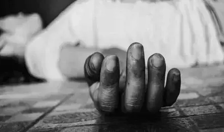 Hazaribagh: प्रवासी मजदूर की चैन्नई में मौत, परिजनों ने शव लाने के लिए सरकार से लगाई गुहार Hazaribagh: प्रवासी मजदूर की चैन्नई में मौत, परिजनों ने शव लाने के लिए सरकार से लगाई गुहार