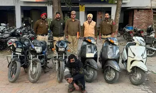 Jalandhar: छह चोरी की गाड़ियों के साथ तीन लोग गिरफ्तार
