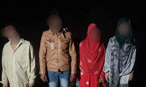 Assam पुलिस ने अंतरराष्ट्रीय सीमा के पास पांच अवैध बांग्लादेशी घुसपैठियों को पकड़ा Assam पुलिस ने अंतरराष्ट्रीय सीमा के पास पांच अवैध बांग्लादेशी घुसपैठियों को पकड़ा