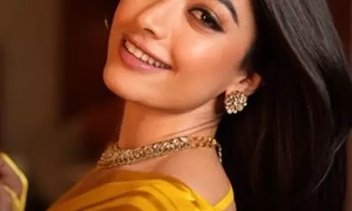 Rashmika Mandanna ने ‘एनिमल’ की पहली वर्षगांठ के साथ ‘बेहद खास’ दिसंबर की शुरुआत का जश्न मनाया Rashmika Mandanna ने ‘एनिमल’ की पहली वर्षगांठ के साथ ‘बेहद खास’ दिसंबर की शुरुआत का जश्न मनाया