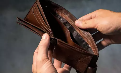 Private bank कर्मचारी ने बुजुर्ग महिला से 2.3 करोड़ रुपये की ठगी की, गिरफ्तार