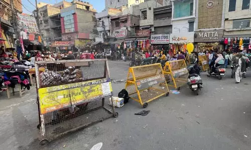 Chaura Bazar में वाहनों की आवाजाही पर प्रतिबंध से यातायात सुगम हुआ Chaura Bazar में वाहनों की आवाजाही पर प्रतिबंध से यातायात सुगम हुआ