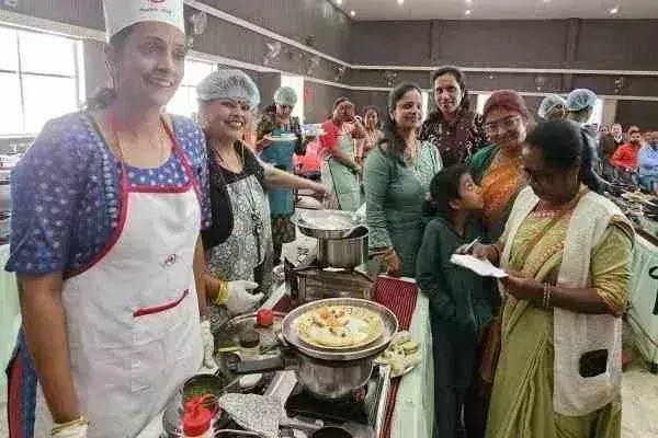 Lohardaga: सुरक्षा जागरूकता कार्यक्रम के तहत कुकिंग प्रतियोगिता Lohardaga: सुरक्षा जागरूकता कार्यक्रम के तहत कुकिंग प्रतियोगिता