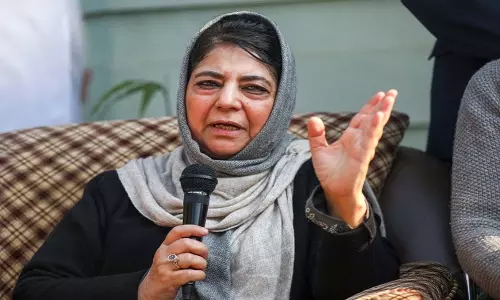 Mehbooba ने 1947 जैसी स्थिति से निपटने के लिए एकजुट उड़ान का आह्वान किया