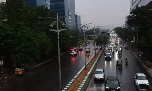 Hyderabad में बादल छाए रहने और हल्की बूंदाबांदी के साथ सप्ताह का अंत सुखद रहा Hyderabad में बादल छाए रहने और हल्की बूंदाबांदी के साथ सप्ताह का अंत सुखद रहा