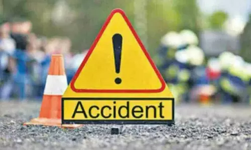 Chevella में सड़क दुर्घटना में बुजुर्ग दम्पति की मौत