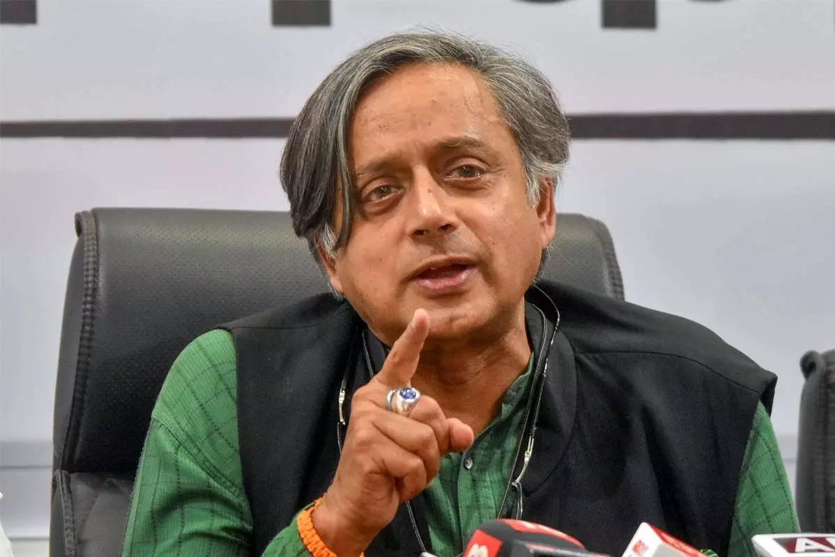 केरल भारत के स्टार्टअप ताज का एक रत्न है: Tharoor