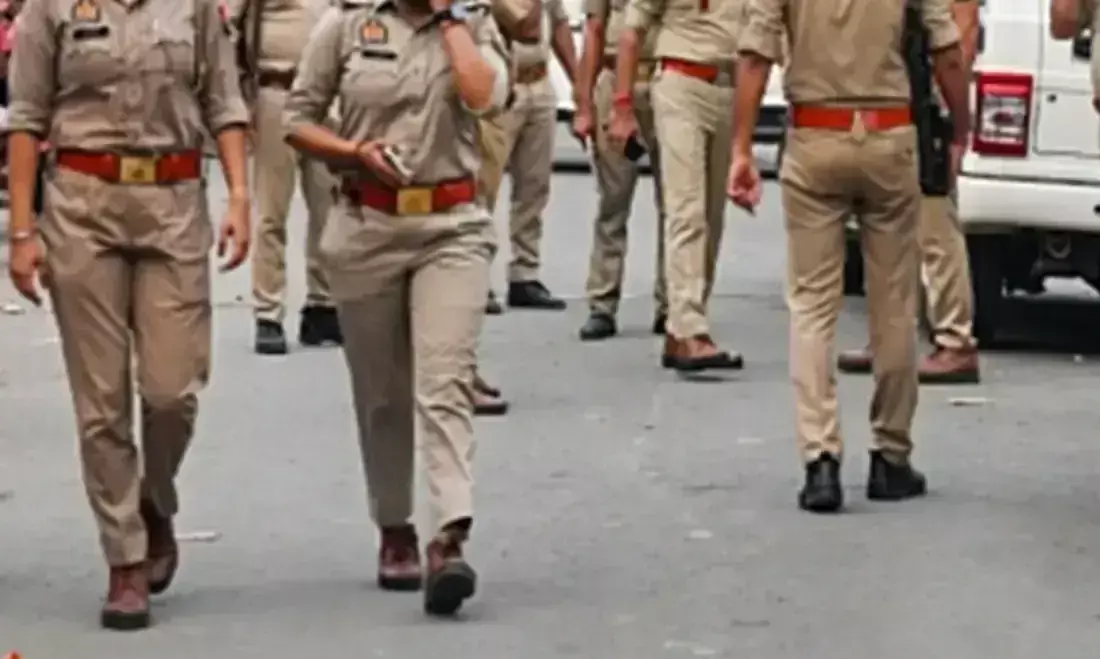 Noida: पुलिस ने गैंगस्टर अधिनियम के तहत 210.79 करोड़ की संपत्ति कुर्क की