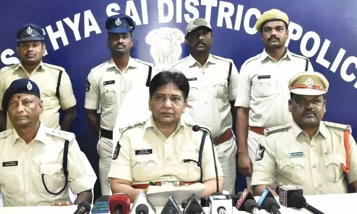 Andhra Pradesh :  पुलिस ने लड़के की हत्या का मामला सुलझाया, संदिग्धों को गिरफ्तार