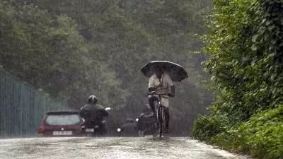 Rain : केरल के कासरगोड में कल शैक्षणिक संस्थानों में रहेगा अवकाश