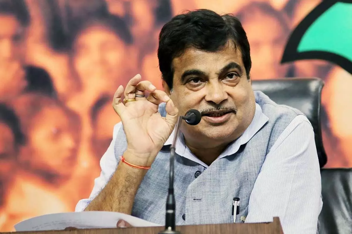 Nitin Gadkari: लेकिन कोई इसलिए दुखी है कि उसे मुख्यमंत्री बनाया गया