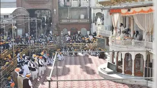 Akal Takht: प्रकाश सिंह बादल से फख्र-ए-कौम की उपाधि छीनी, शिअद नेतृत्व परिवर्तन का आदेश