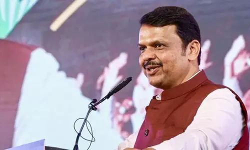 Maharashtra के सीएम के लिए देवेंद्र फडणवीस का नाम तय Maharashtra के सीएम के लिए देवेंद्र फडणवीस का नाम तय