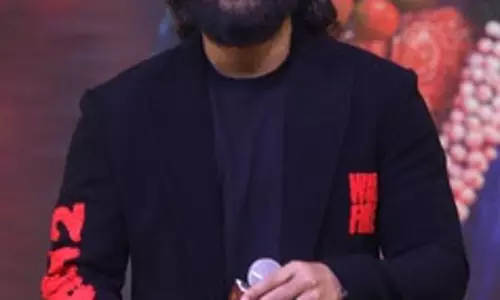 ‘पुष्पा 2’ की रिलीज से पहले अल्लू अर्जुन के खिलाफ शिकायत दर्ज ‘पुष्पा 2’ की रिलीज से पहले अल्लू अर्जुन के खिलाफ शिकायत दर्ज