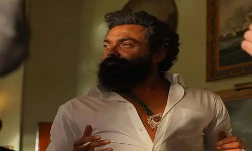 बॉबी देओल ने एनिमल के 1 साल पूरे होने का जश्न मनाया, शेयर की BTS तस्वीरें बॉबी देओल ने एनिमल के 1 साल पूरे होने का जश्न मनाया, शेयर की BTS तस्वीरें