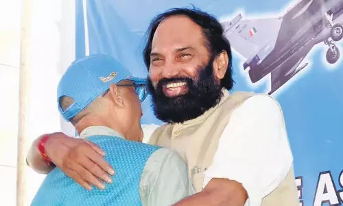 Irrigation Minister Uttam Kumar Reddy: पूर्व सैनिक औपचारिक सलामी से अधिक के हकदार