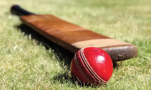 Champions Trophy 2025 पाकिस्तान हाइब्रिड मॉडल के लिए स्वीकृत, लेकिन नियम और प्रतिबंध लागू Champions Trophy 2025 पाकिस्तान हाइब्रिड मॉडल के लिए स्वीकृत, लेकिन नियम और प्रतिबंध लागू