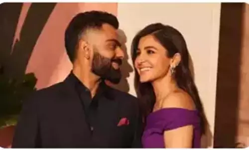 Virat Kohli-Anushka Sharma ऑस्ट्रेलिया में एक फैन के साथ नज़र आए