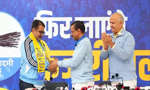 अवध ओझा आम आदमी पार्टी में शामिल, शिक्षा को प्राथमिकता देने का संकल्प लिया