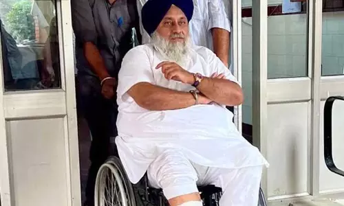 Sukhbir की तन्खा पर आज पांच महायाजक लेंगे फैसला Sukhbir की तन्खा पर आज पांच महायाजक लेंगे फैसला