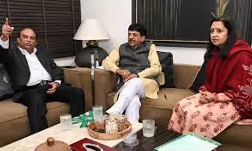 Muzaffarnagar: मंत्री कपिल देव ने मीनाक्षी व गौरव स्वरूप संग बनाई शहर के विकास की रणनीति Muzaffarnagar: मंत्री कपिल देव ने मीनाक्षी व गौरव स्वरूप संग बनाई शहर के विकास की रणनीति