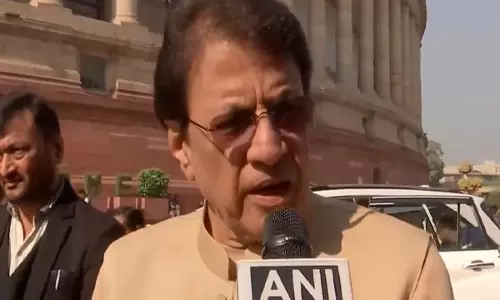 संसद शीतकालीन सत्र: BJP सांसद अरुण गोविल ने हंगामा करने के लिए विपक्ष की आलोचना की संसद शीतकालीन सत्र: BJP सांसद अरुण गोविल ने हंगामा करने के लिए विपक्ष की आलोचना की