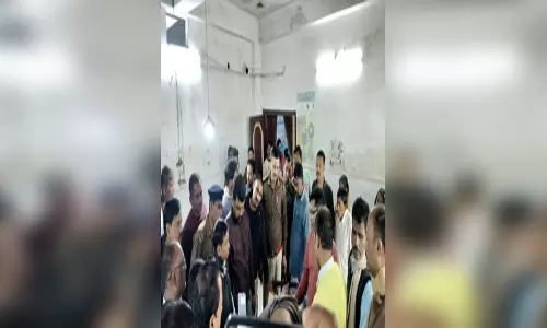 कारोबारी को गोलियों से भूना, लॉ एंड ऑर्डर पर उठे सवाल कारोबारी को गोलियों से भूना, लॉ एंड ऑर्डर पर उठे सवाल