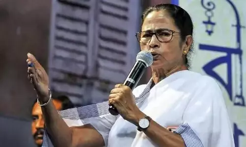 Mamata Banerjee ने बांग्लादेश में संयुक्त राष्ट्र शांति मिशन की मांग की