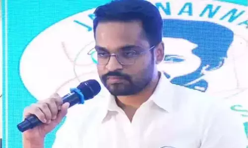 सुप्रीम कोर्ट ने YSRC के सोशल मीडिया प्रमुख को गिरफ्तारी से अंतरिम संरक्षण दिया