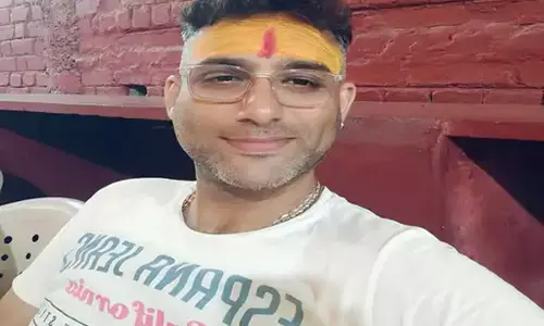 बीजेपी नेता की लाश कमरे में मिली, अटैक की आशंका बीजेपी नेता की लाश कमरे में मिली, अटैक की आशंका
