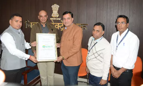 Churu: जिला कलेक्टर अभिषेक सुराणा ने संस्थाओं को प्रदान किए प्रमाण-पत्र