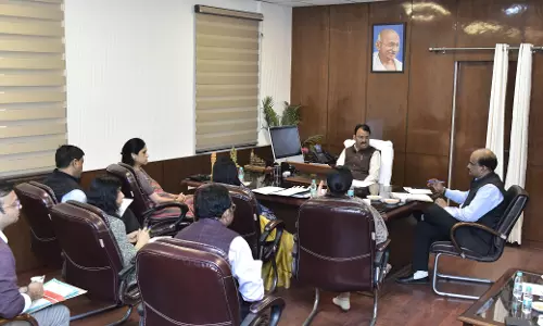 Jaipur: राज्य में एक वर्ष पूर्ण होने पर आयोजित होने वाले कार्यक्रमों की तैयारियों की समीक्षा की