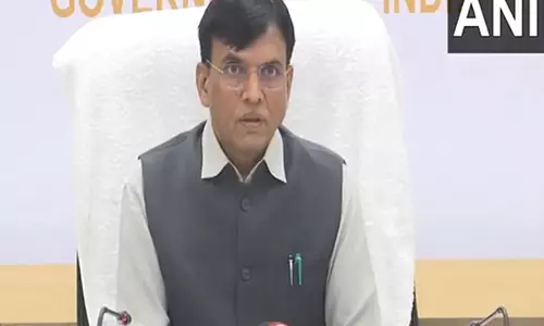 केंद्रीय मंत्री मनसुख मंडाविया ने आयुष्मान भारत योजना लागू नहीं करने के लिए AAP की आलोचना की केंद्रीय मंत्री मनसुख मंडाविया ने आयुष्मान भारत योजना लागू नहीं करने के लिए AAP की आलोचना की