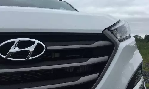 ऑटो बिक्री के कमजोर आंकड़ों के बाद Hyundai Motor इंडिया के शेयरों में गिरावट