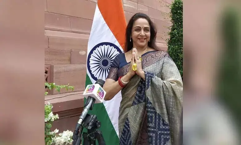 साबरमती रिपोर्ट से छिपी सच्चाई उजागर हुई: Hema Malini