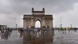 Mumbai का मौसम और आज का AQI