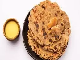 Jaggery Roti Benefit: सर्दियों में गुड़ की रोटी खाने के  फायदे