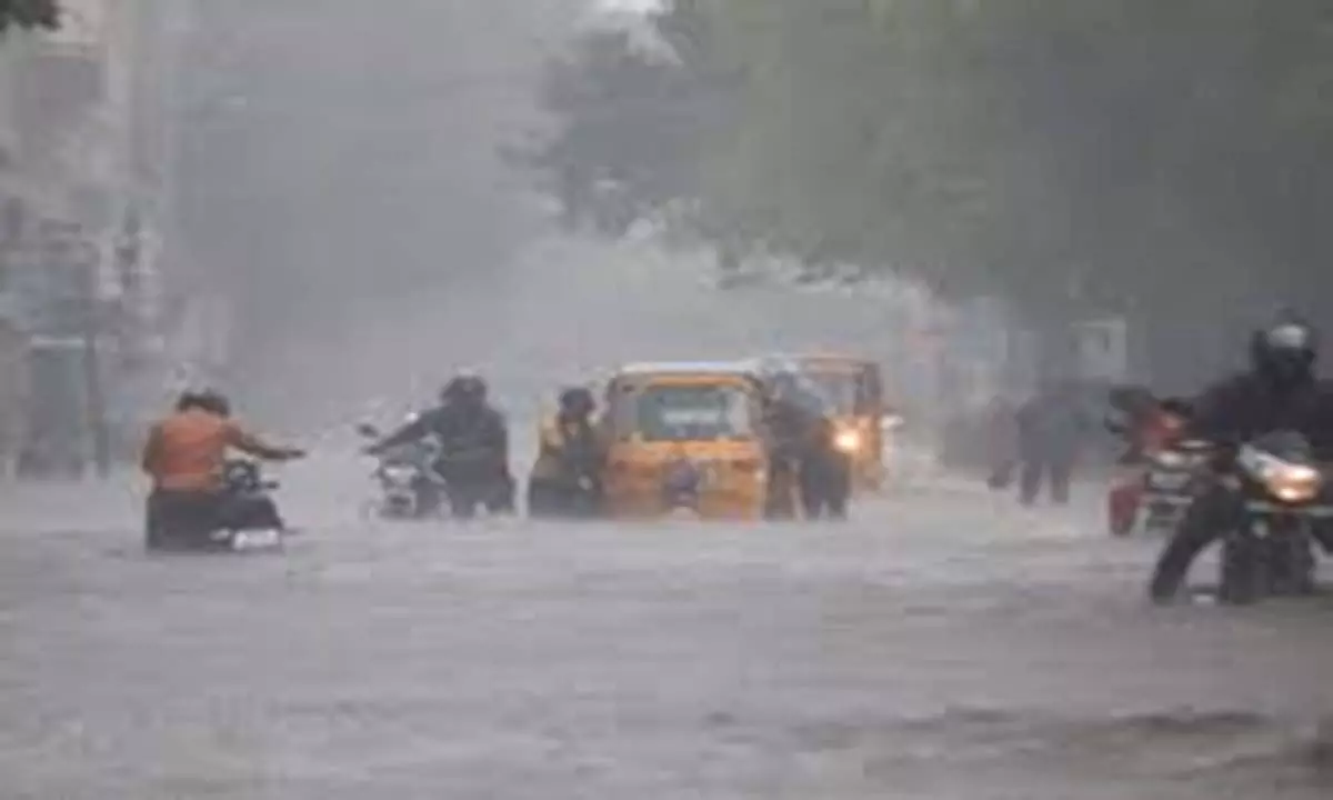 Cyclone फंगल के कारण कर्नाटक में भारी बारिश और विध्वंसकारी गतिविधियां