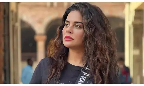 Bigg Boss 18: सारा अरफीन खान अपना बैग पैक करो, फैन्स ने कहा Bigg Boss 18: सारा अरफीन खान अपना बैग पैक करो, फैन्स ने कहा
