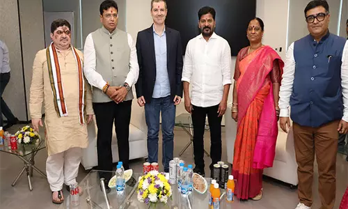 CM Reddy ने बांदा थिम्मापुर में हिंदुस्तान कोका-कोला बेवरेजेज की ग्रीनफील्ड फैक्ट्री का उद्घाटन किया CM Reddy ने बांदा थिम्मापुर में हिंदुस्तान कोका-कोला बेवरेजेज की ग्रीनफील्ड फैक्ट्री का उद्घाटन किया