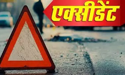 Kerala Accident: कार और बस की टक्कर में पांच एमबीबीएस छात्रों की मौत Kerala Accident: कार और बस की टक्कर में पांच एमबीबीएस छात्रों की मौत