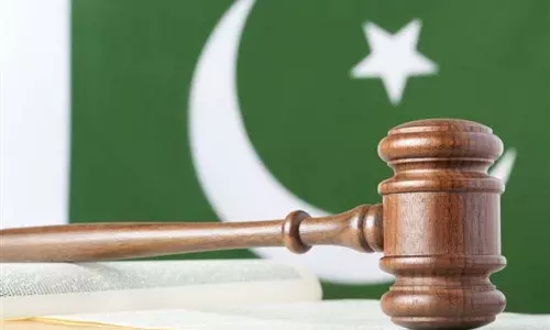Pak court ने इमरान को 7 नए मामलों में रिमांड पर भेजा