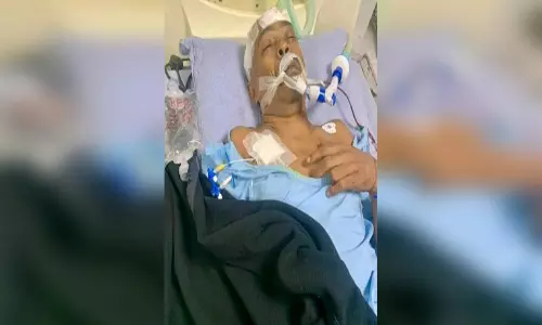बांग्लादेश: चिन्मय कृष्ण दास के वकील रमन रॉय पर जानलेवा हमला, आईसीयू में भर्ती बांग्लादेश: चिन्मय कृष्ण दास के वकील रमन रॉय पर जानलेवा हमला, आईसीयू में भर्ती