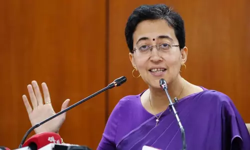 Delhi: सरकार ने 3330 और वकीलों को 10 लाख रुपये का स्वास्थ्य बीमा दिया Delhi: सरकार ने 3330 और वकीलों को 10 लाख रुपये का स्वास्थ्य बीमा दिया