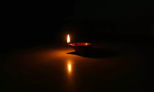 Assam : वरिष्ठ पत्रकार बुलान कुमार सैकिया को श्रद्धांजलि दी गई Assam : वरिष्ठ पत्रकार बुलान कुमार सैकिया को श्रद्धांजलि दी गई