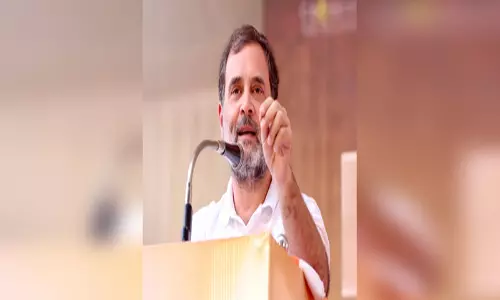 चक्रवात फेंगल: भारी बारिश के बाद भूस्खलन, राहुल और प्रियंका ने कांग्रेस कार्यकर्ताओं से की अपील
